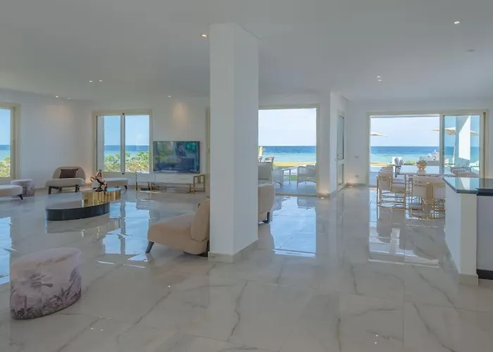 Villa Royal On The